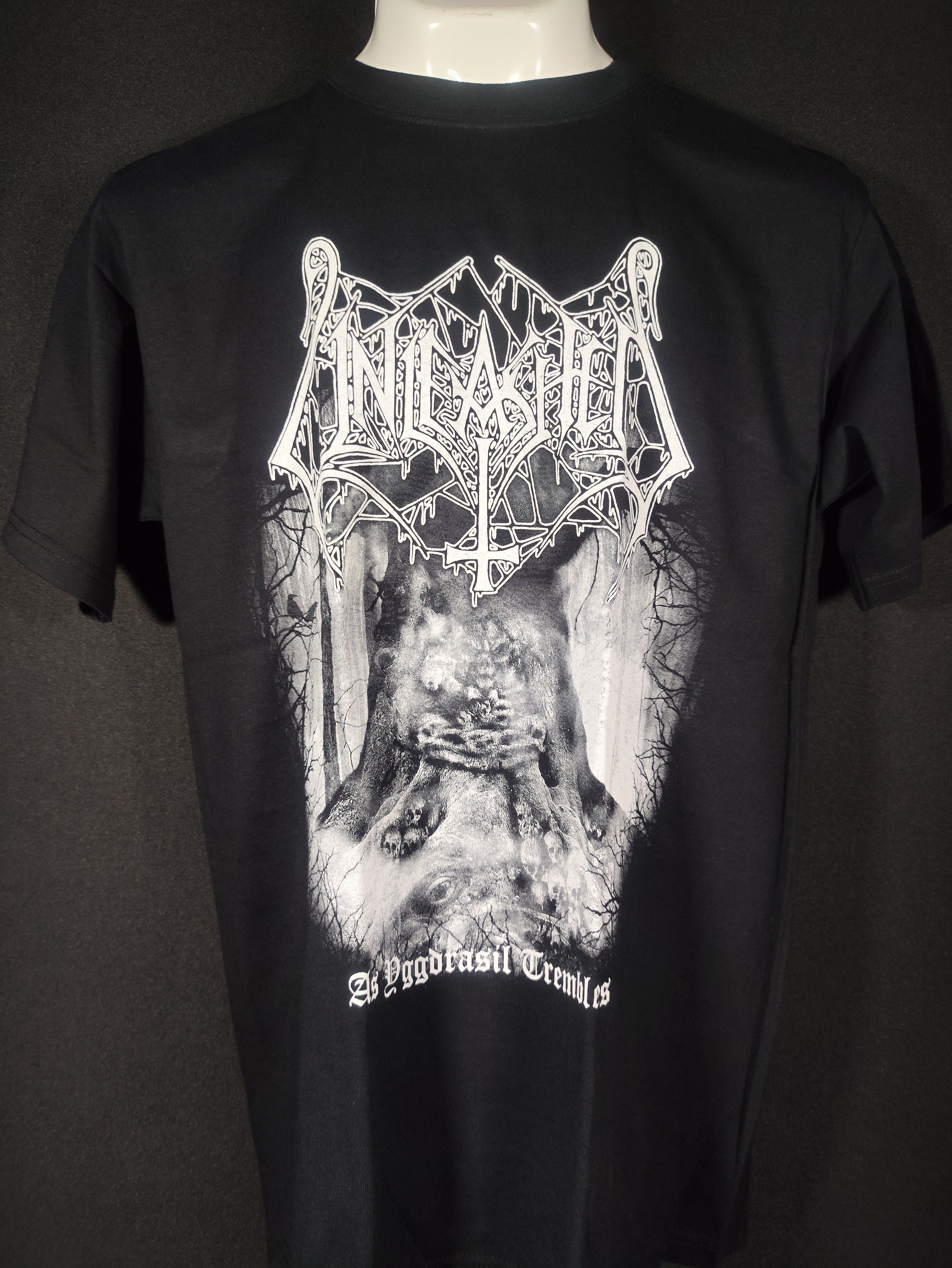 Playera Manga Corta UNLEASHED As Yggdrasil Trembles M