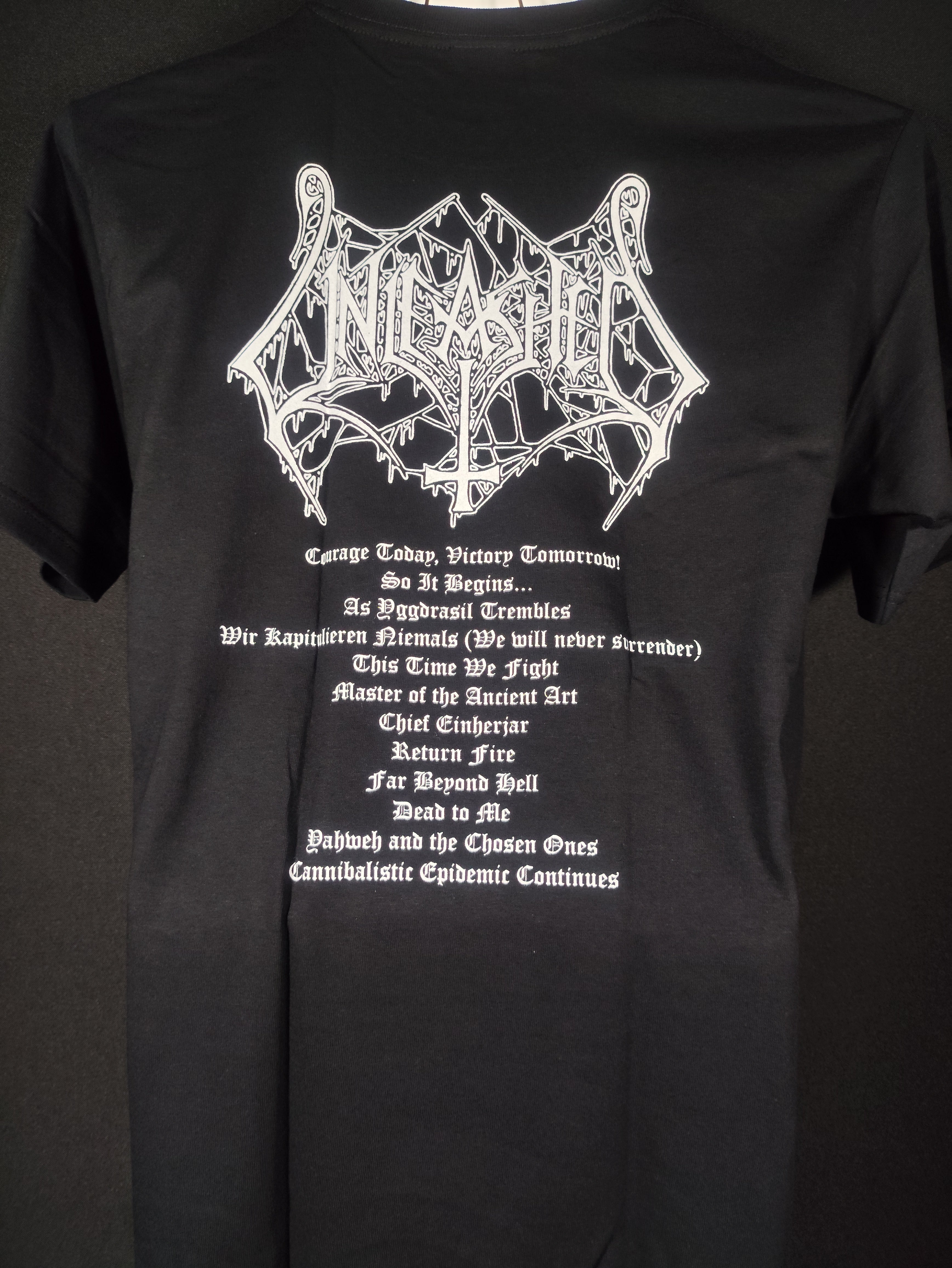 Playera Manga Corta UNLEASHED As Yggdrasil Trembles M